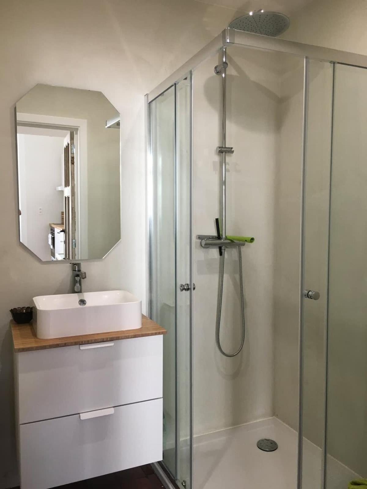 Charming Studio In The Heart Of Saint-Gilles Брюксел Екстериор снимка